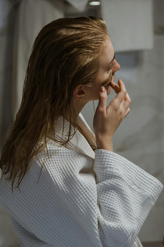 Naturally Tighten Your Skin: Effective Remedies for a Radiant Glow